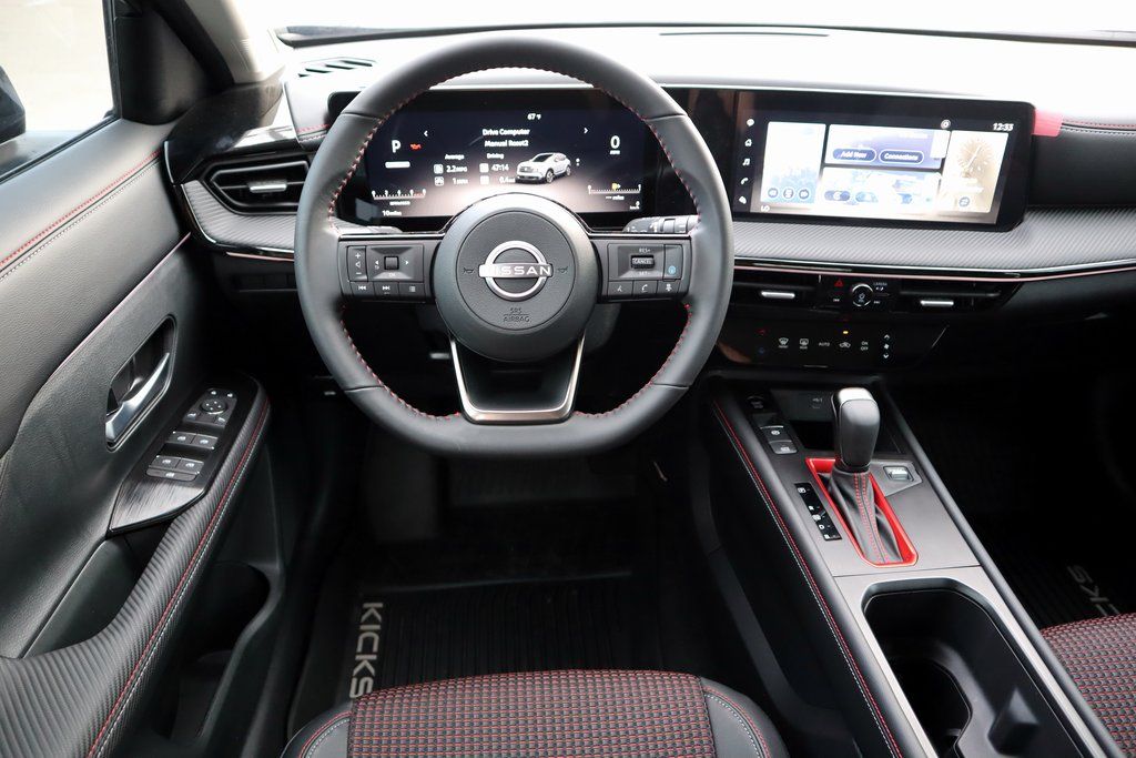 2025 Nissan Kicks SR - Photo 11