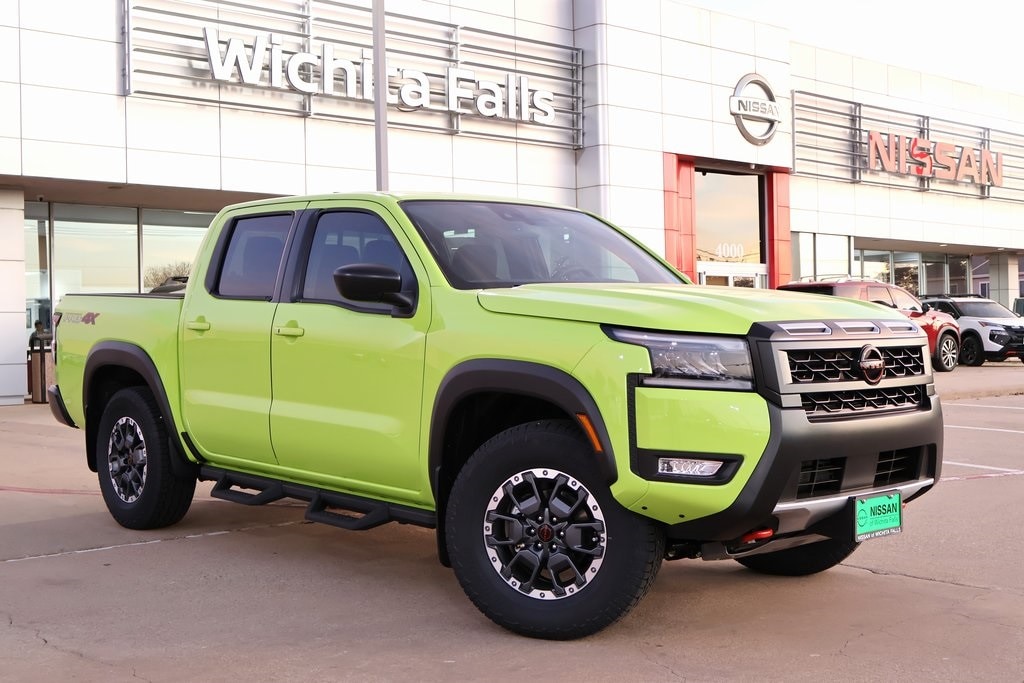 2026 Nissan Frontier PRO-4X's photo