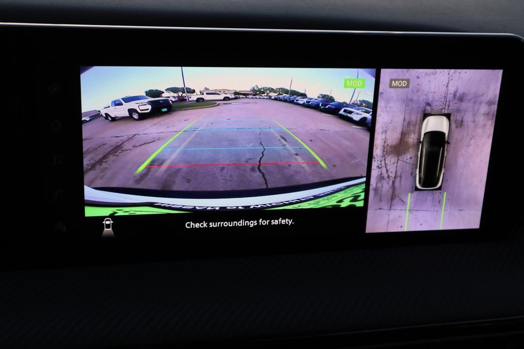 2025 Nissan Kicks SR - Photo 16