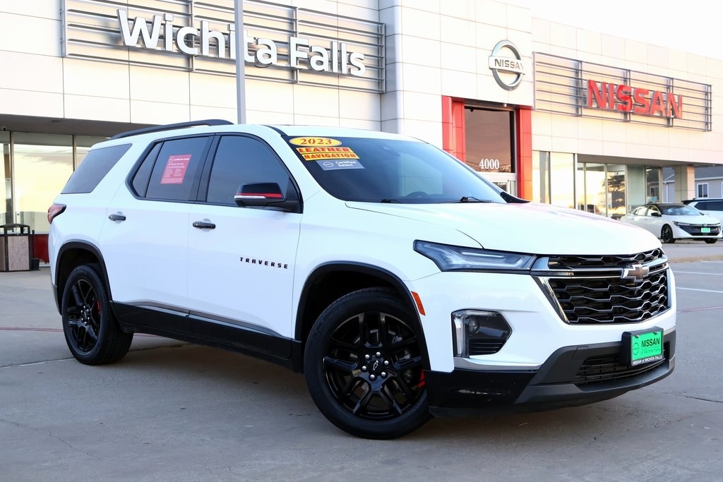 2023 Chevrolet Traverse Premier's photo