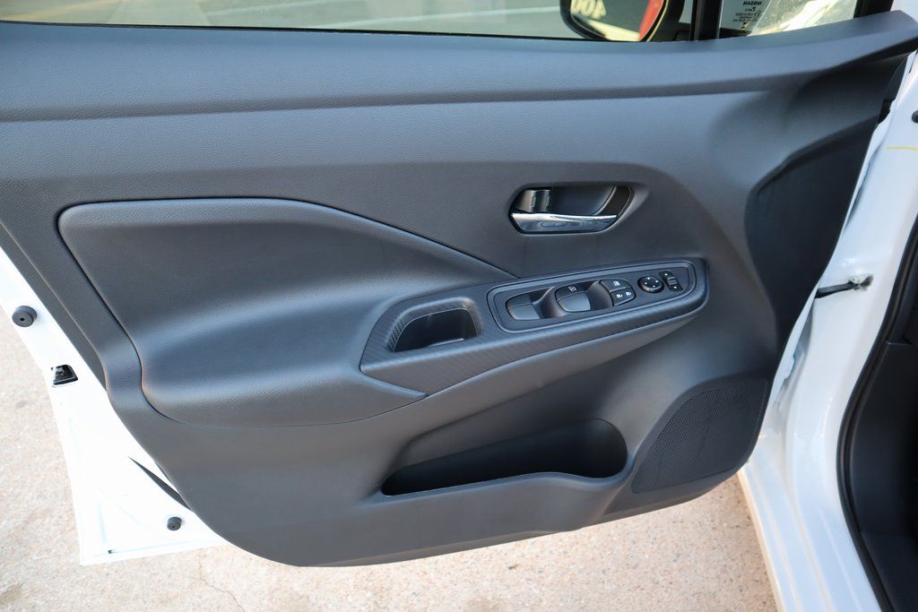 2025 Nissan Versa Sedan SV - Photo 12