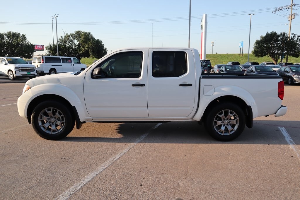 2020 Nissan Frontier SV photo 2