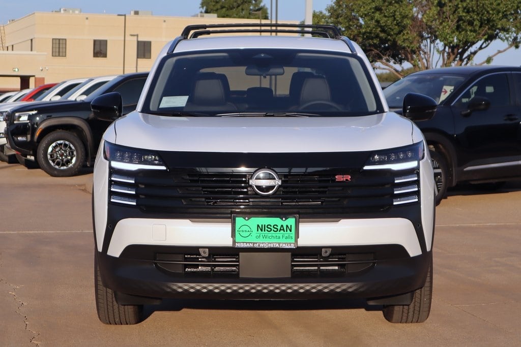 New 2026 Nissan Kicks SR SUV