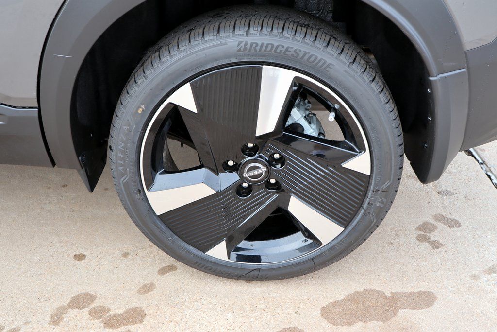 2025 Nissan Kicks SR - Photo 9