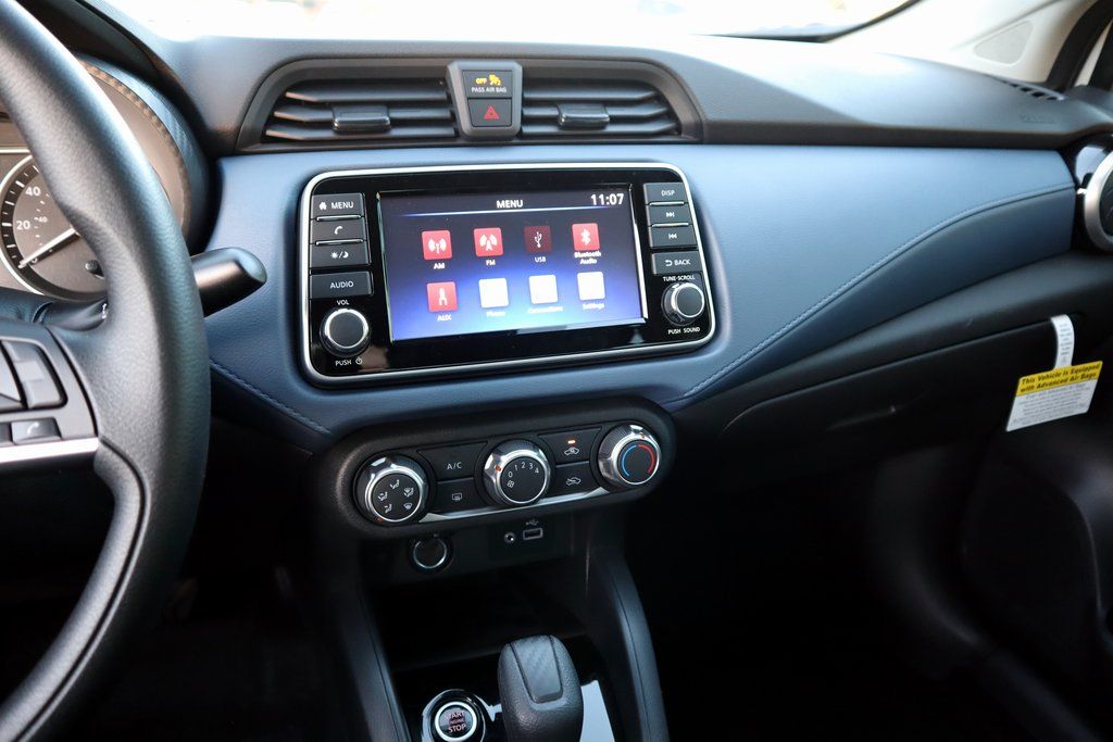 2025 Nissan Versa Sedan SV - Photo 15