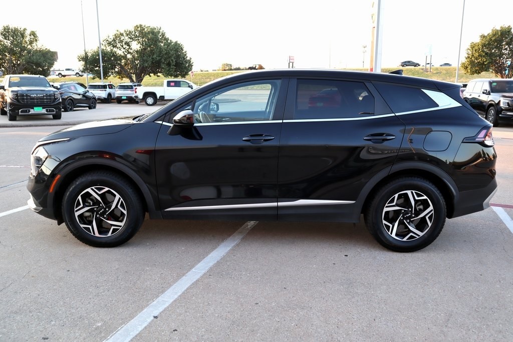Used 2023 Kia Sportage LX SUV