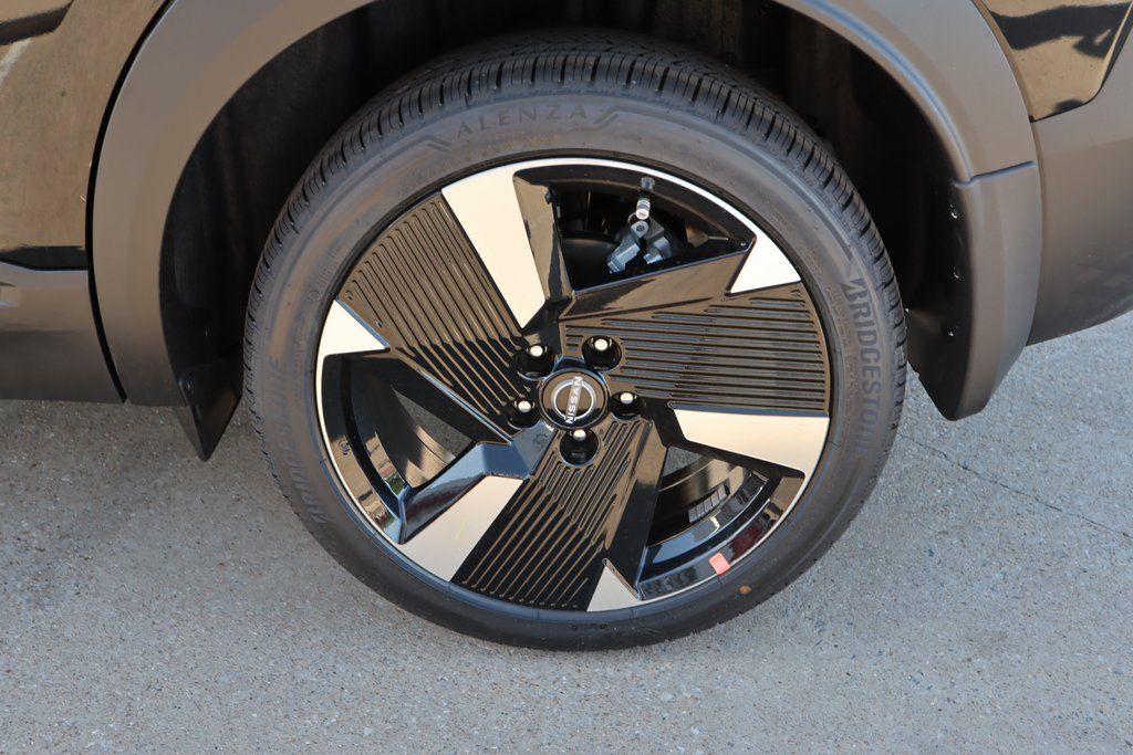 2025 Nissan Kicks SR - Photo 9