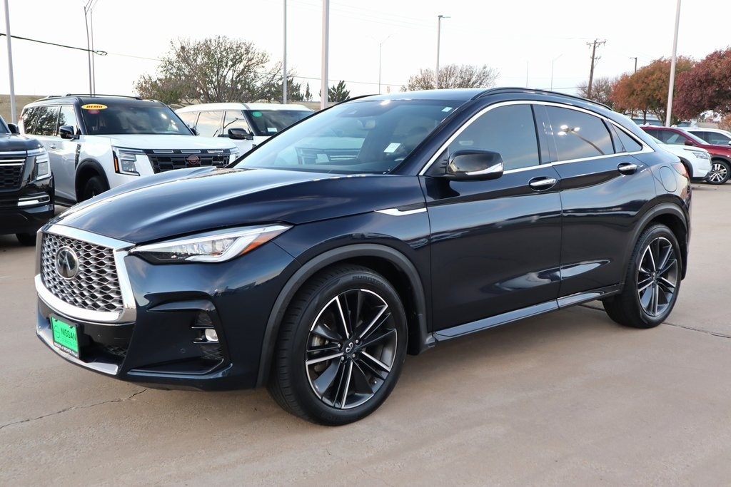 2023 Infiniti QX55 Essential photo 2