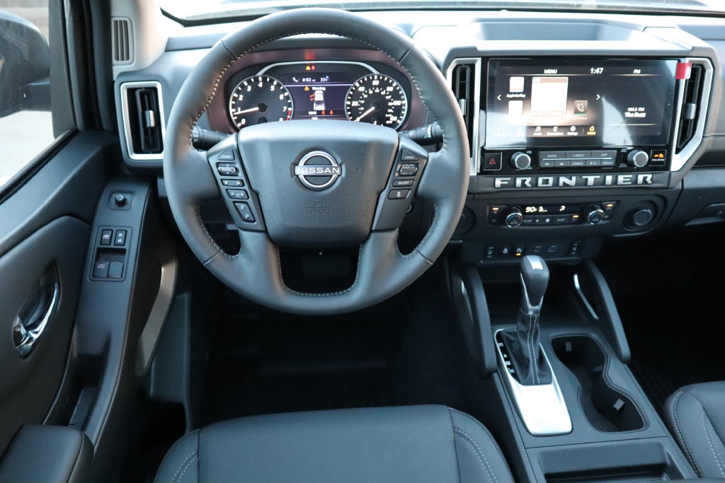 2026 Nissan Frontier SV - Photo 11