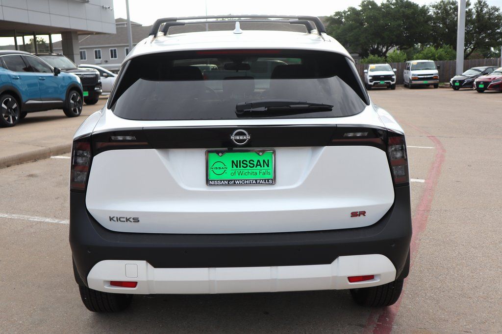 2025 Nissan Kicks SR - Photo 7