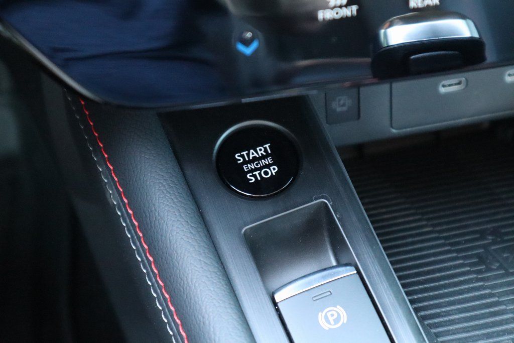 2025 Nissan Kicks SR - Photo 17