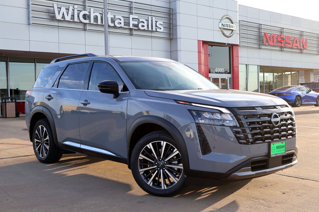 2026 Nissan Pathfinder Platinum 4WD's photo