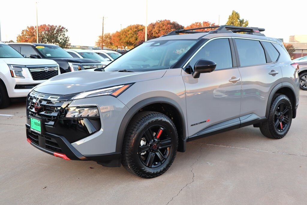 2026 Nissan Rogue SV photo 3