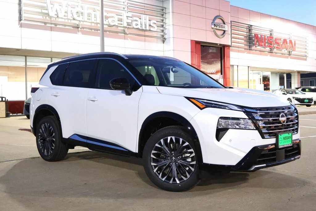 2026 Nissan Rogue Platinum's photo