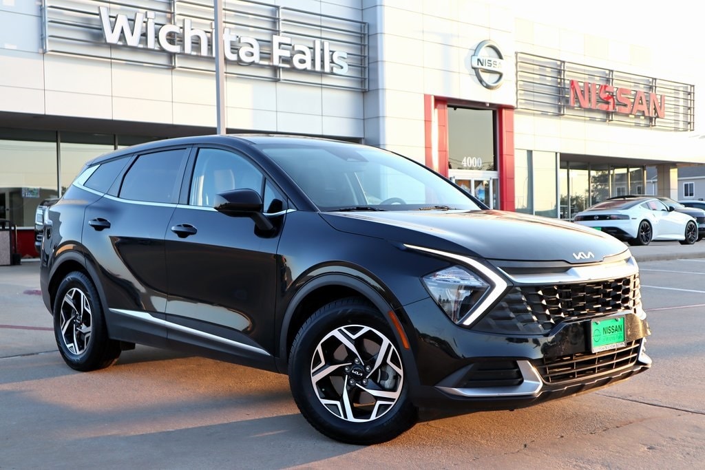 Used 2023 Kia Sportage LX SUV