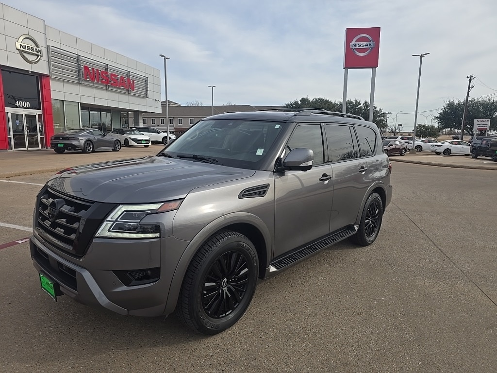 2023 Nissan Armada SL's photo