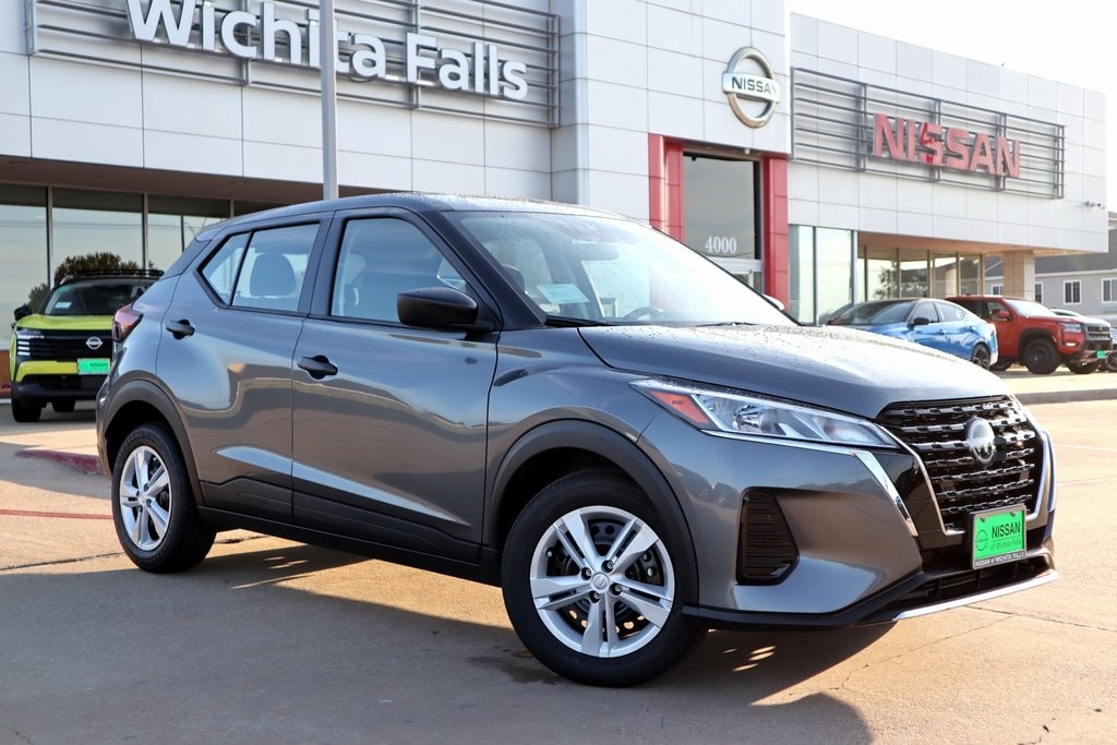 2025 Nissan Kicks Play S