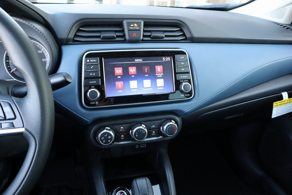 2025 Nissan Versa Sedan SV - Photo 15
