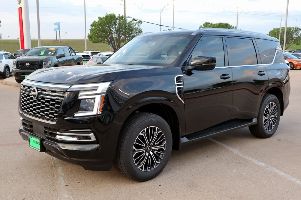 2025 Nissan Armada SL photo 3