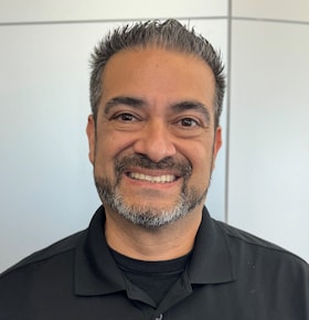 Staff member Joey Lara from ID_28558cd884ec
