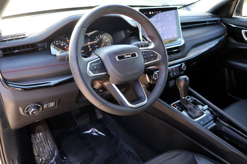 2025 Jeep Compass Trailhawk - Photo 19