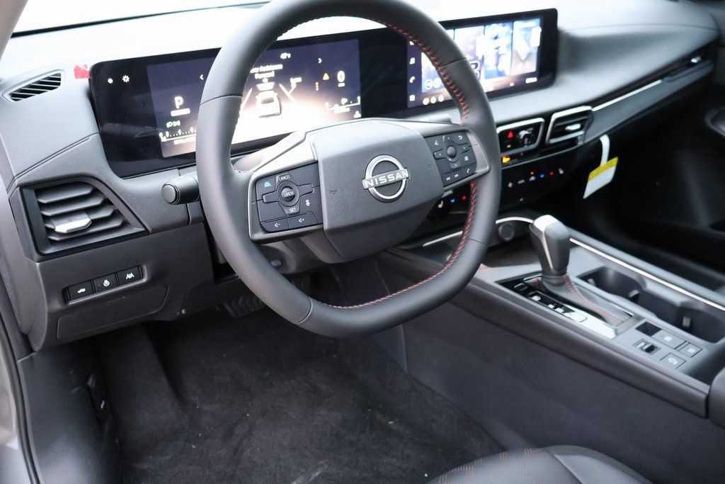 2026 Nissan Sentra SR - Photo 13