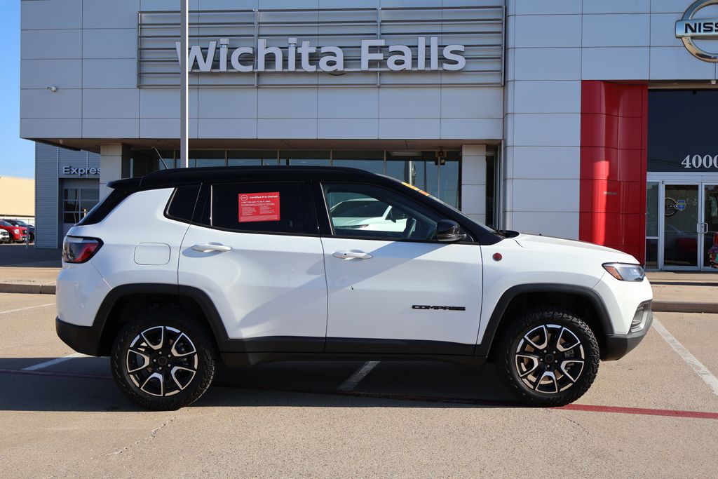 2025 Jeep Compass Trailhawk - Photo 6