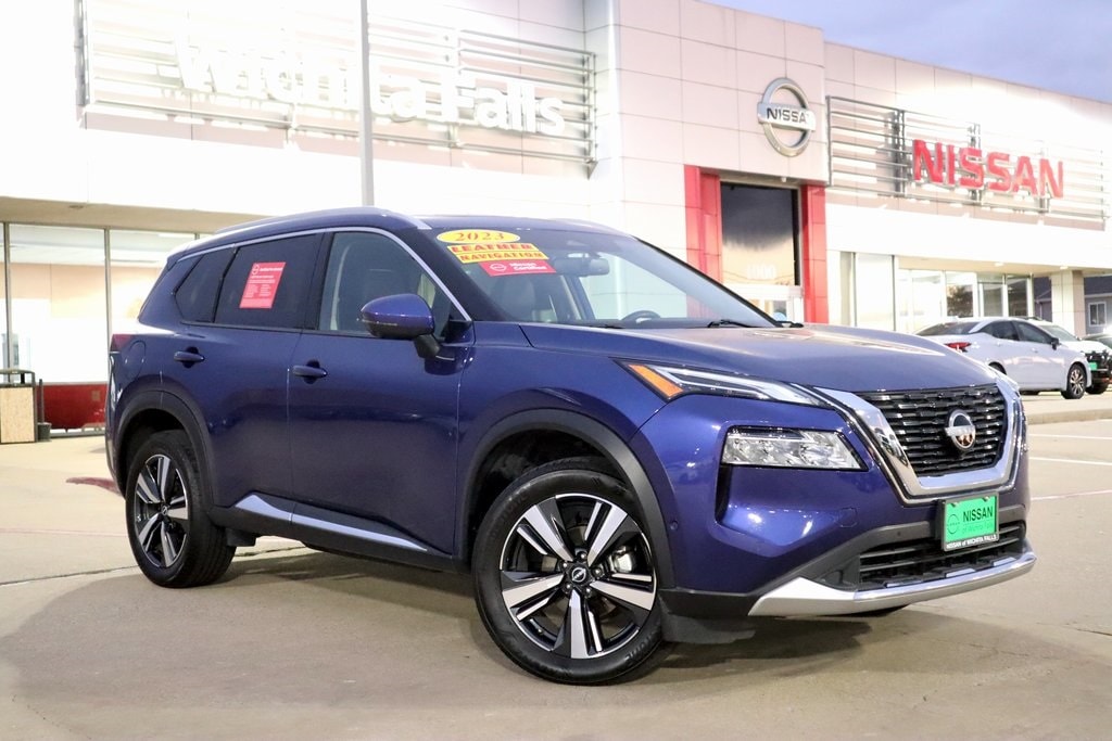 2023 Nissan Rogue Platinum's photo