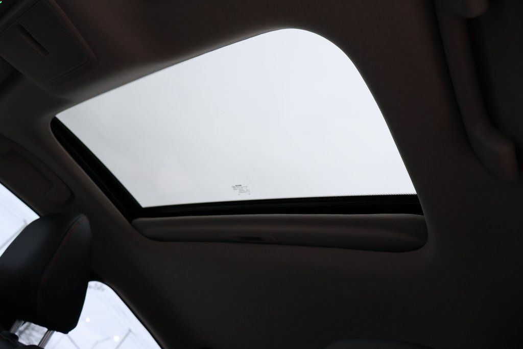 2026 Nissan Sentra SR - Photo 15