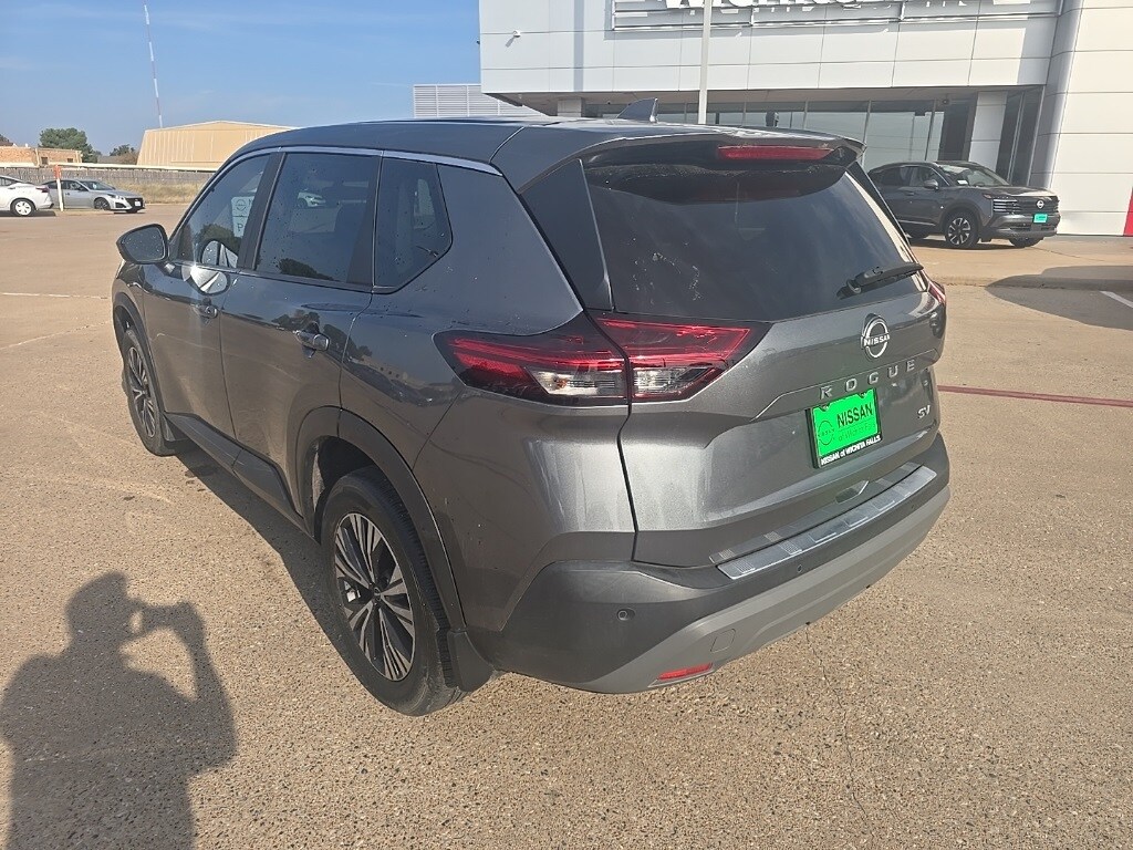2023 Nissan Rogue SV photo 3