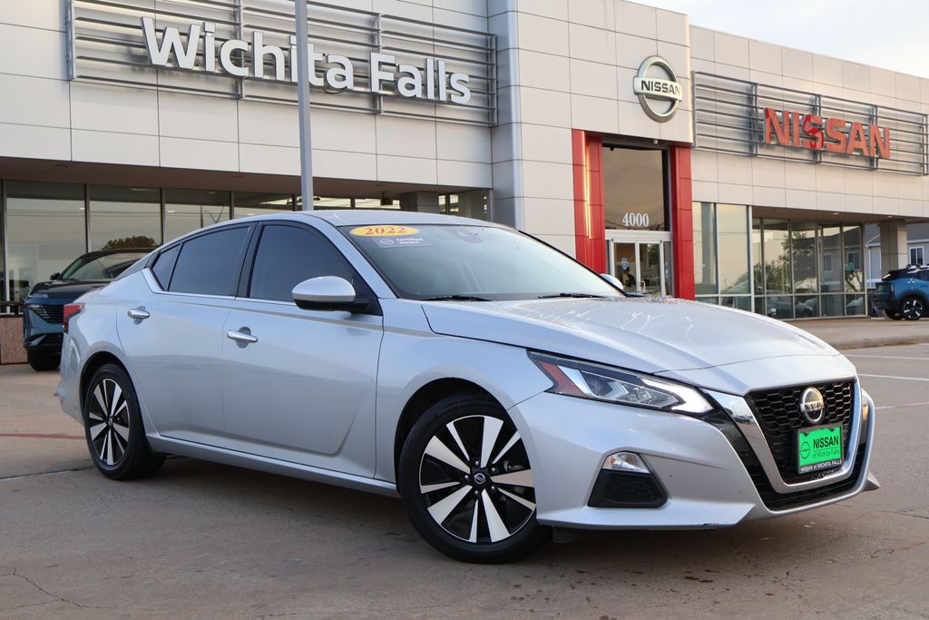 2022 Nissan Altima SV