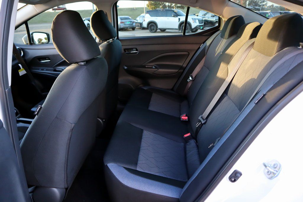 2025 Nissan Versa Sedan SV - Photo 10