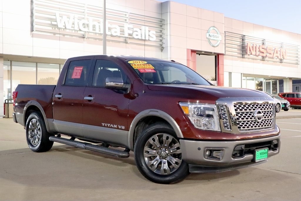 2019 Nissan Titan Platinum Reserve's photo