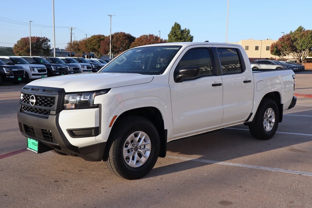 2026 Nissan Frontier S photo 3