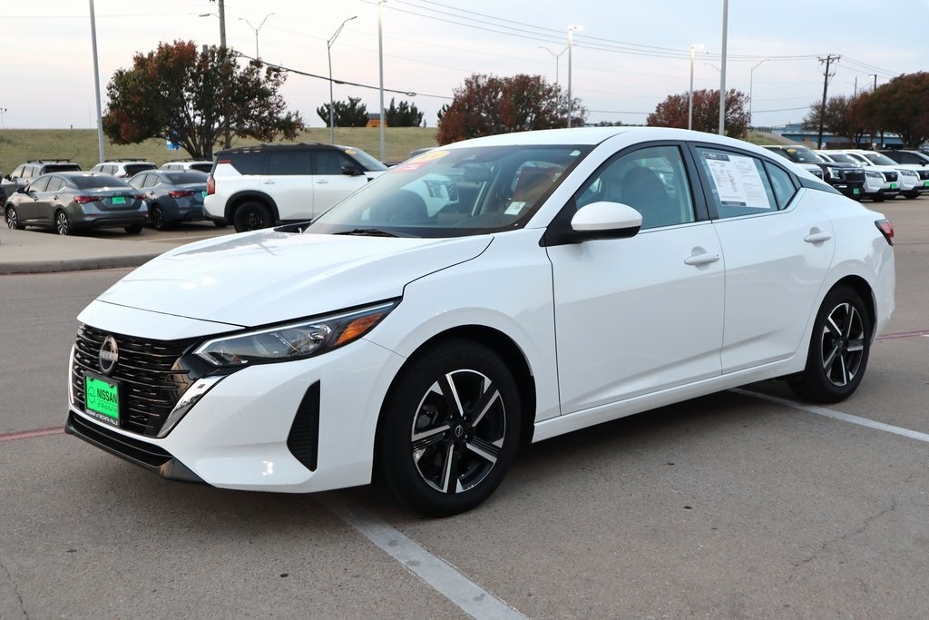 2024 Nissan Sentra SV photo 3