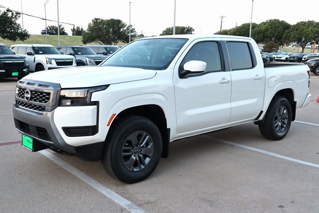 2026 Nissan Frontier SV photo 3