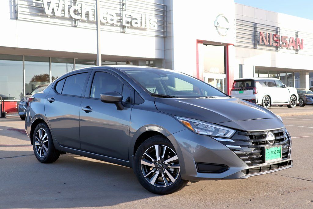 2025 Nissan Versa 1.6 SV CVT's photo