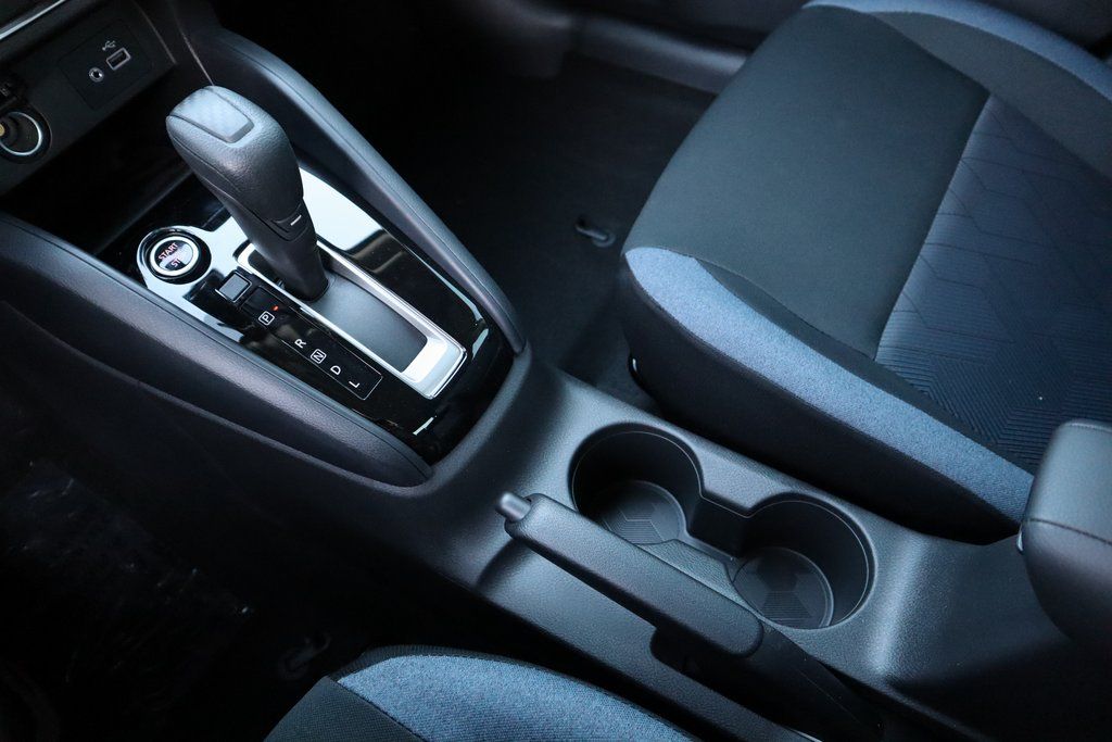 2025 Nissan Versa Sedan SV - Photo 17