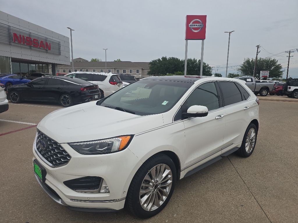 2020 Ford Edge Titanium