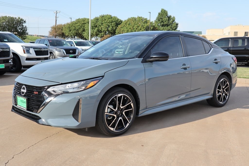 New 2025 Nissan Sentra SR Sedan