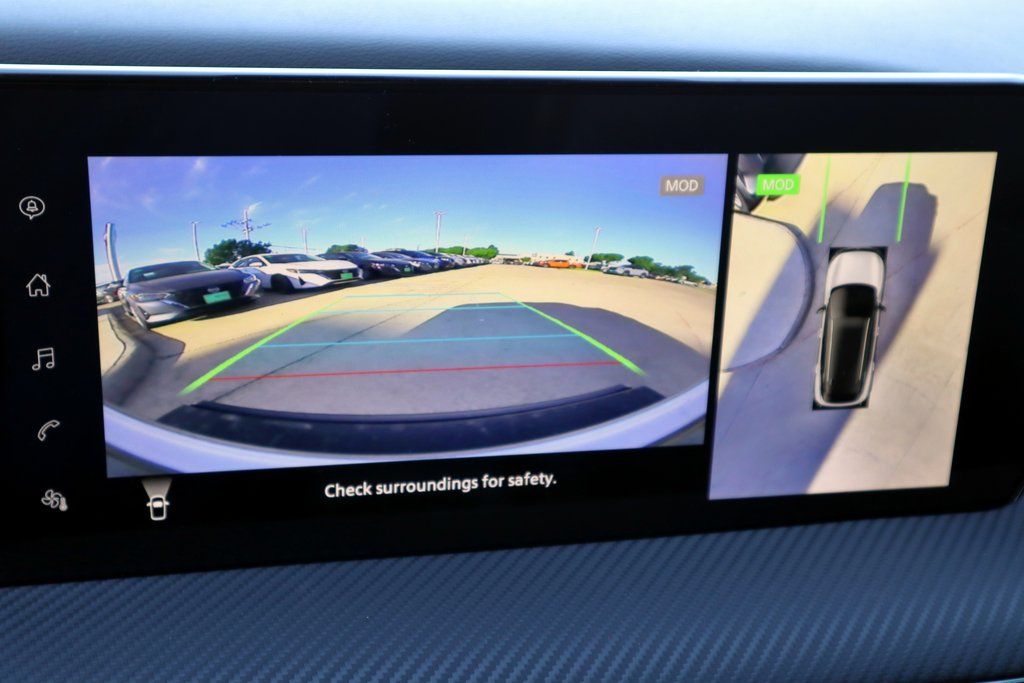 2025 Nissan Kicks SR - Photo 16