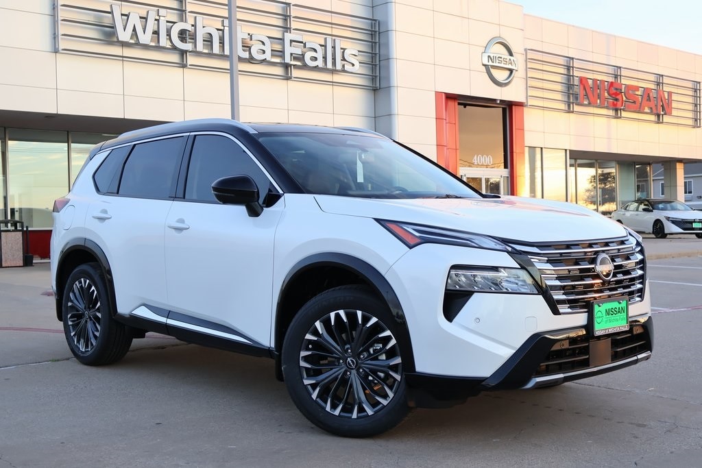 2026 Nissan Rogue Platinum's photo