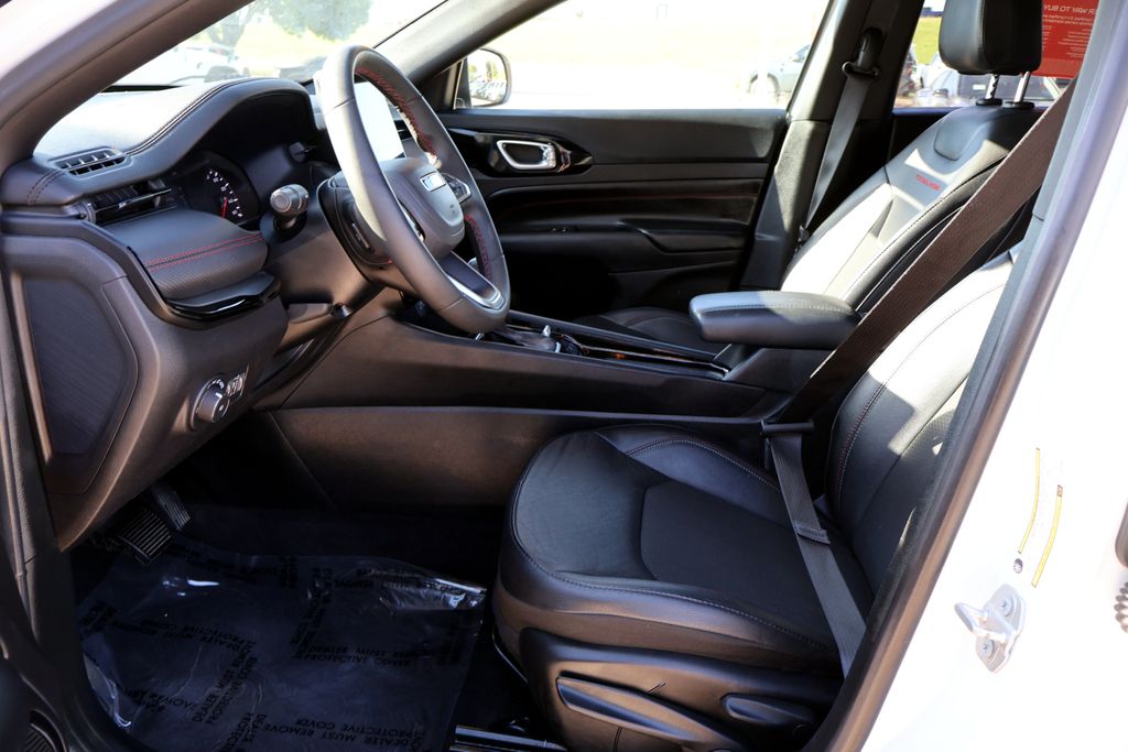 2025 Jeep Compass Trailhawk - Photo 20