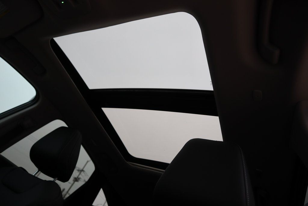 2025 Nissan Murano SL - Photo 16