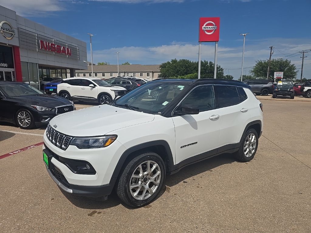 2025 Jeep Compass Limited 4X4's photo