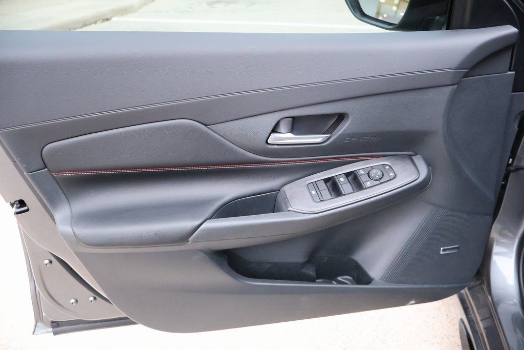 2026 Nissan Sentra SR - Photo 12