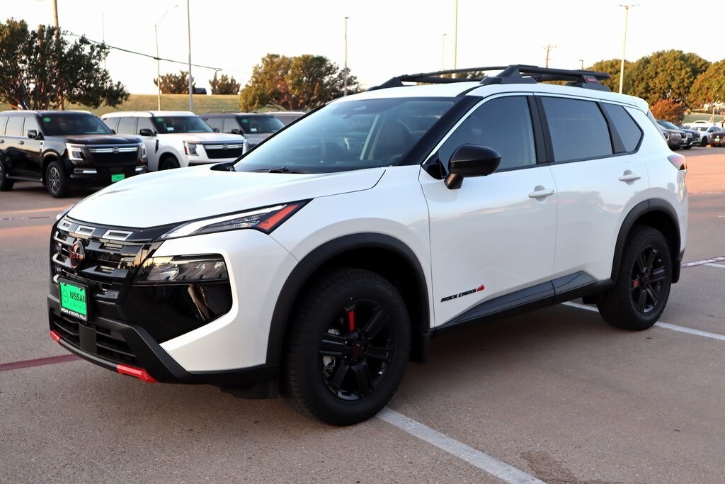 2026 Nissan Rogue SV photo 3