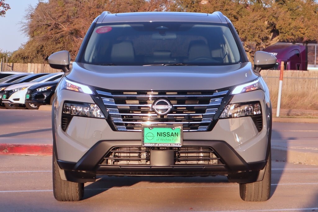 2026 Nissan Rogue SV photo 4