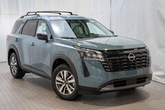 2026 Nissan Pathfinder SL SUV