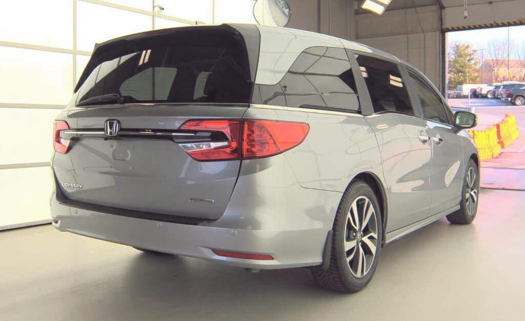 Used 2023 Honda Odyssey Touring Minivan/Van